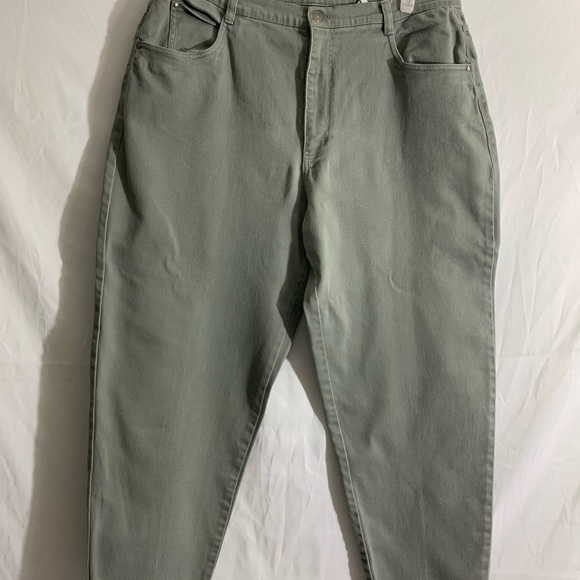 Cherokee Women Green midrise tapered plus size jeans stretch denim. Size: 20W. - Picture 4 of 9